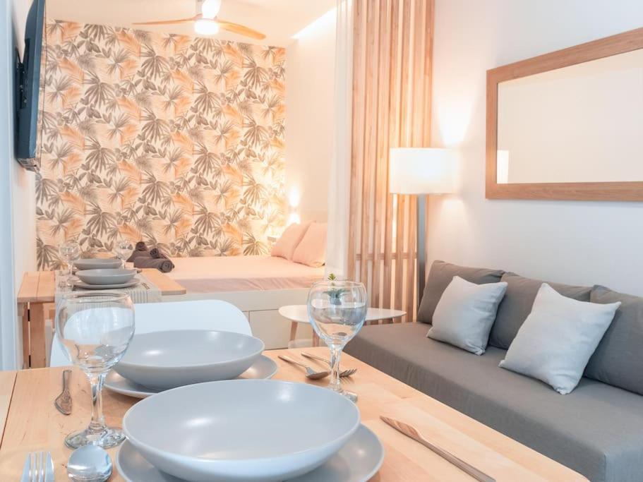 Acogedor Estudio En Triana Con Jacuzzi Y Wifi Севиля Екстериор снимка