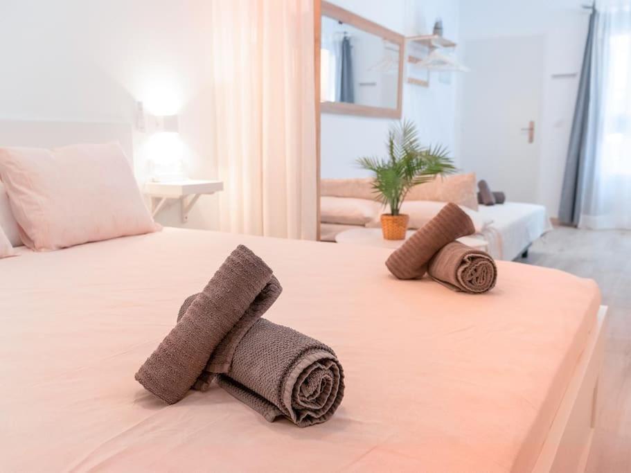 Acogedor Estudio En Triana Con Jacuzzi Y Wifi Севиля Екстериор снимка