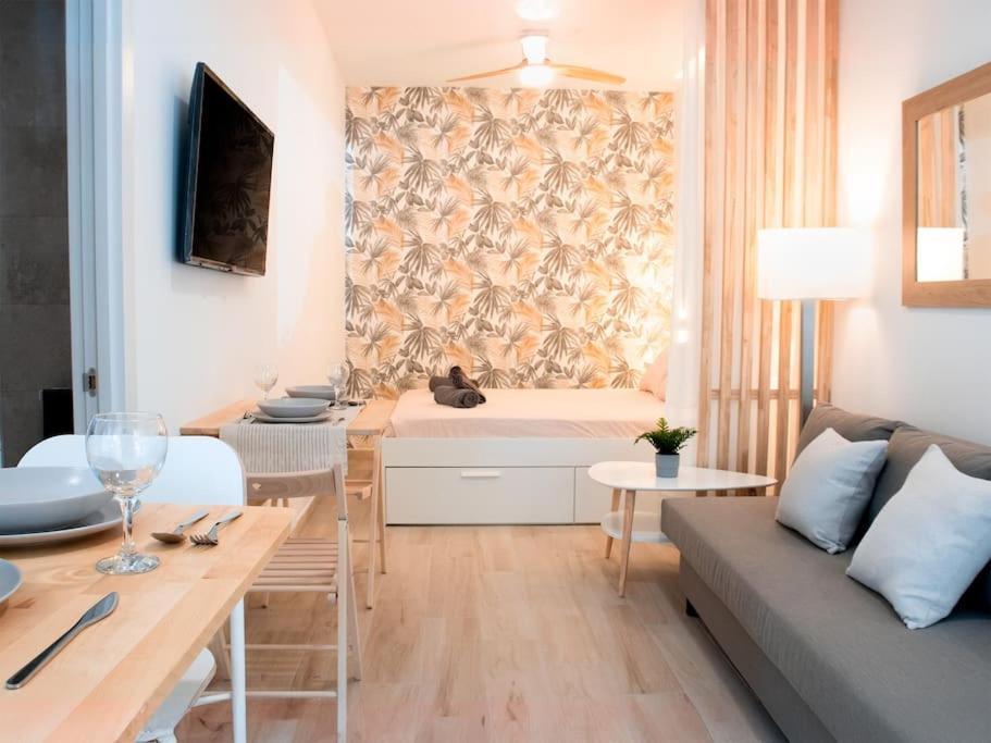 Acogedor Estudio En Triana Con Jacuzzi Y Wifi Севиля Екстериор снимка